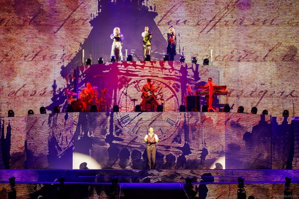 DJ BoBo – The Great Adventure Weltpremiere mit beeindruckender Live-Show, Licht- und Bühneneffekten