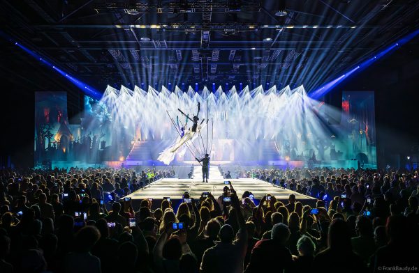 DJ BoBo – The Great Adventure Weltpremiere mit beeindruckender Live-Show, Licht- und Bühneneffekten