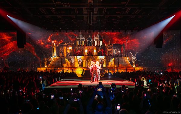 DJ BoBo, Nancy Baumann, Jesse Ritch und Kate Matl bei der neuen Show THE GREAT ADVENTURE