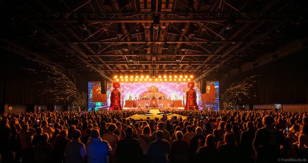 DJ BoBo – The Great Adventure Weltpremiere mit beeindruckender Live-Show, Licht- und Bühneneffekten