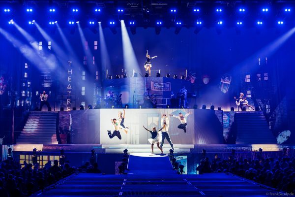 DJ BoBo – The Great Adventure Weltpremiere mit beeindruckender Live-Show, Licht- und Bühneneffekten