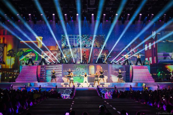 DJ BoBo – The Great Adventure Weltpremiere mit beeindruckender Live-Show, Licht- und Bühneneffekten