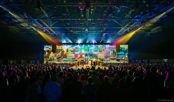 DJ BoBo – The Great Adventure Weltpremiere mit beeindruckender Live-Show, Licht- und Bühneneffekten