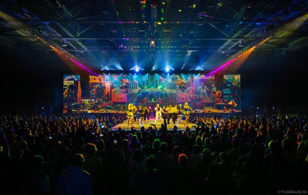 DJ BoBo – The Great Adventure Weltpremiere mit beeindruckender Live-Show, Licht- und Bühneneffekten