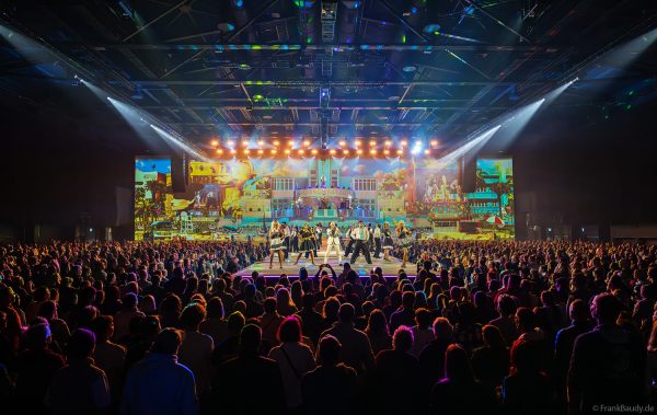 DJ BoBo – The Great Adventure Weltpremiere mit beeindruckender Live-Show, Licht- und Bühneneffekten