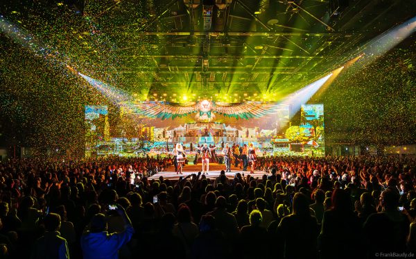 DJ BoBo – The Great Adventure Weltpremiere mit beeindruckender Live-Show, Licht- und Bühneneffekten