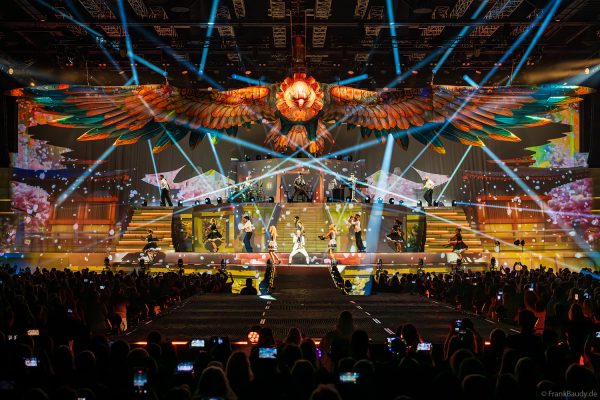 DJ BoBo – The Great Adventure Weltpremiere mit beeindruckender Live-Show, Licht- und Bühneneffekten