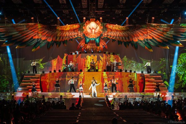 DJ BoBo – The Great Adventure Weltpremiere mit beeindruckender Live-Show, Licht- und Bühneneffekten