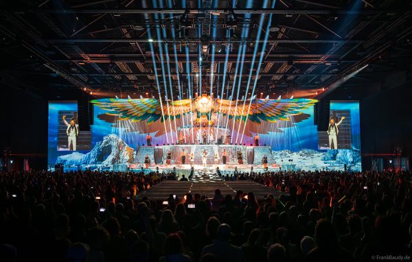 DJ BoBo – The Great Adventure Weltpremiere mit beeindruckender Live-Show, Licht- und Bühneneffekten