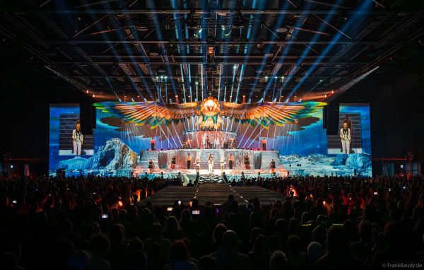 DJ BoBo – The Great Adventure Weltpremiere mit beeindruckender Live-Show, Licht- und Bühneneffekten