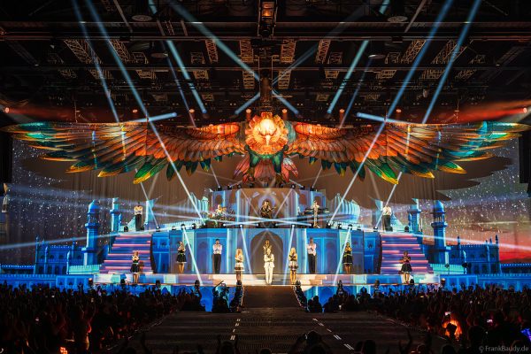 DJ BoBo – The Great Adventure Weltpremiere mit beeindruckender Live-Show, Licht- und Bühneneffekten