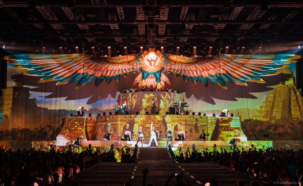 DJ BoBo – The Great Adventure Weltpremiere mit beeindruckender Live-Show, Licht- und Bühneneffekten