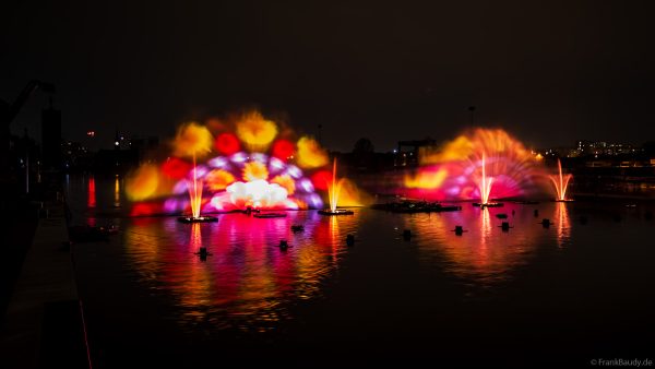 Water Screens mit animierten Projektionen bei der CroisiEurope Jubiläumsfeier in Straßburg – 50 Jahre Flusskreuzfahrt
