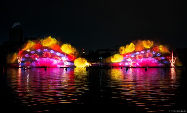 Water Screens mit animierten Projektionen bei der CroisiEurope Jubiläumsfeier in Straßburg – 50 Jahre Flusskreuzfahrt