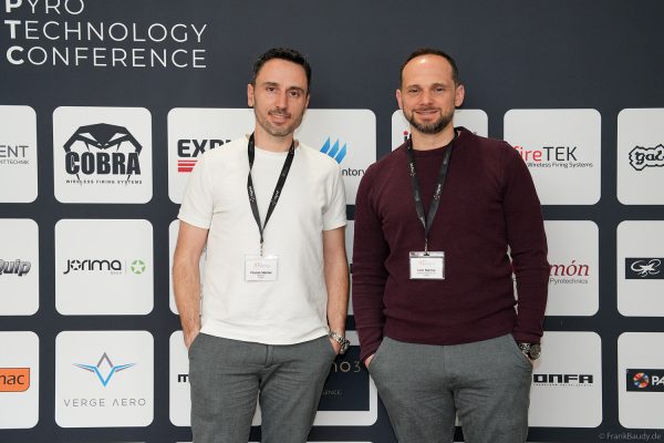 Pyro Technology Conference 2026 – Besucher & Gäste an der Logowand