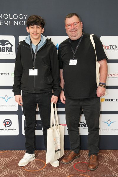 Pyro Technology Conference 2026 – Besucher & Gäste an der Logowand
