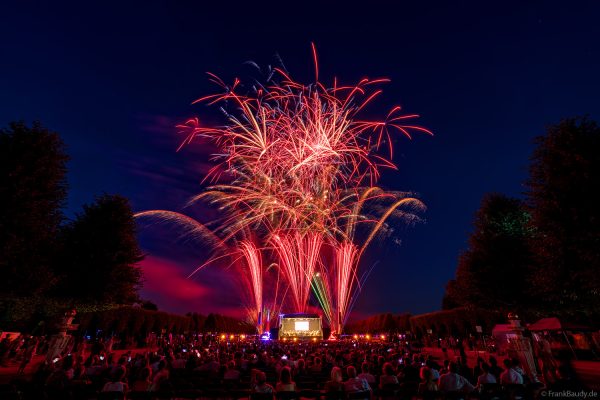 Schloss in Flammen mit Feuerwerk 2026 in Schwetzingen