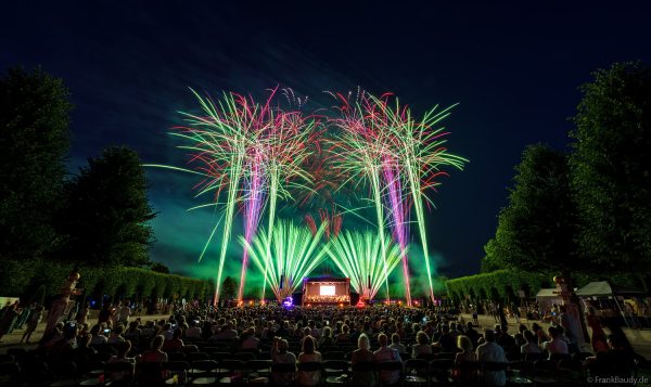 Schloss in Flammen mit Feuerwerk 2026 in Schwetzingen