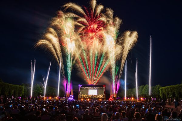 Schloss in Flammen mit Feuerwerk 2026 in Schwetzingen