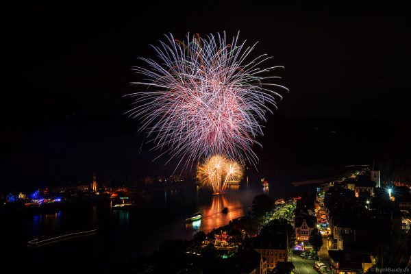 Feuerwerk bei Rhein in Flammen 2026 an der Loreley