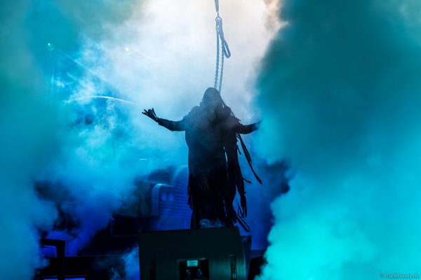 Cadaverous Black mit düsterer Performance auf der TRAUMATICA-Bühne