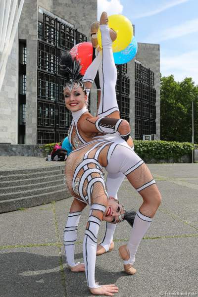 Alexandra & Kelly Saabel von Circus Roncalli