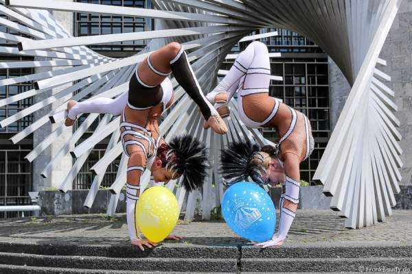 Alexandra & Kelly Saabel von Circus Roncalli